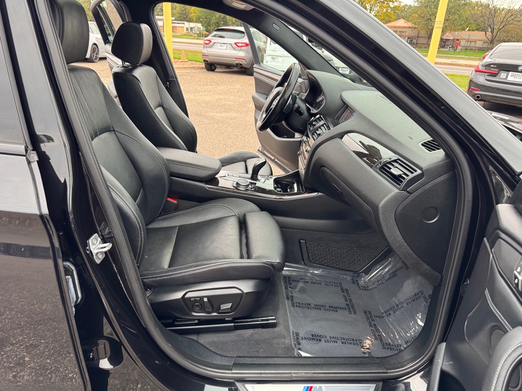 Photo 26 of this BMW X4
