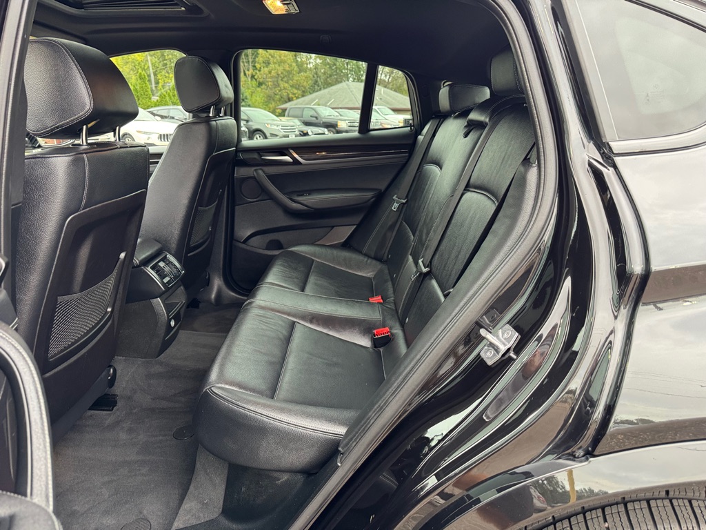 Photo 17 of this BMW X4