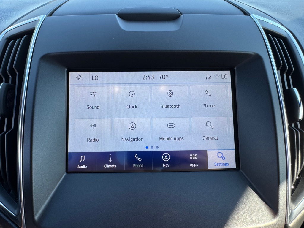 Photo 40 of this FORD EDGE