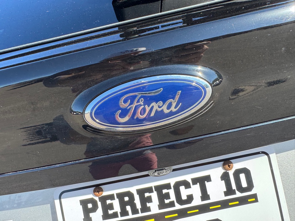 Photo 57 of this FORD EDGE
