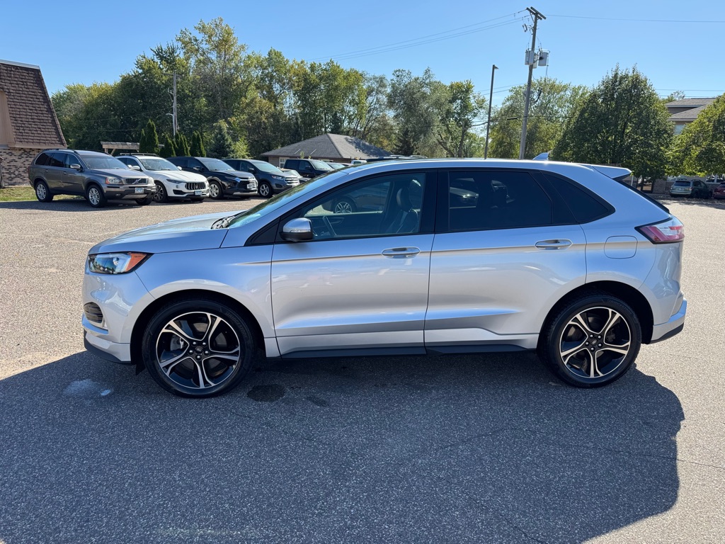 Photo 9 of this FORD EDGE