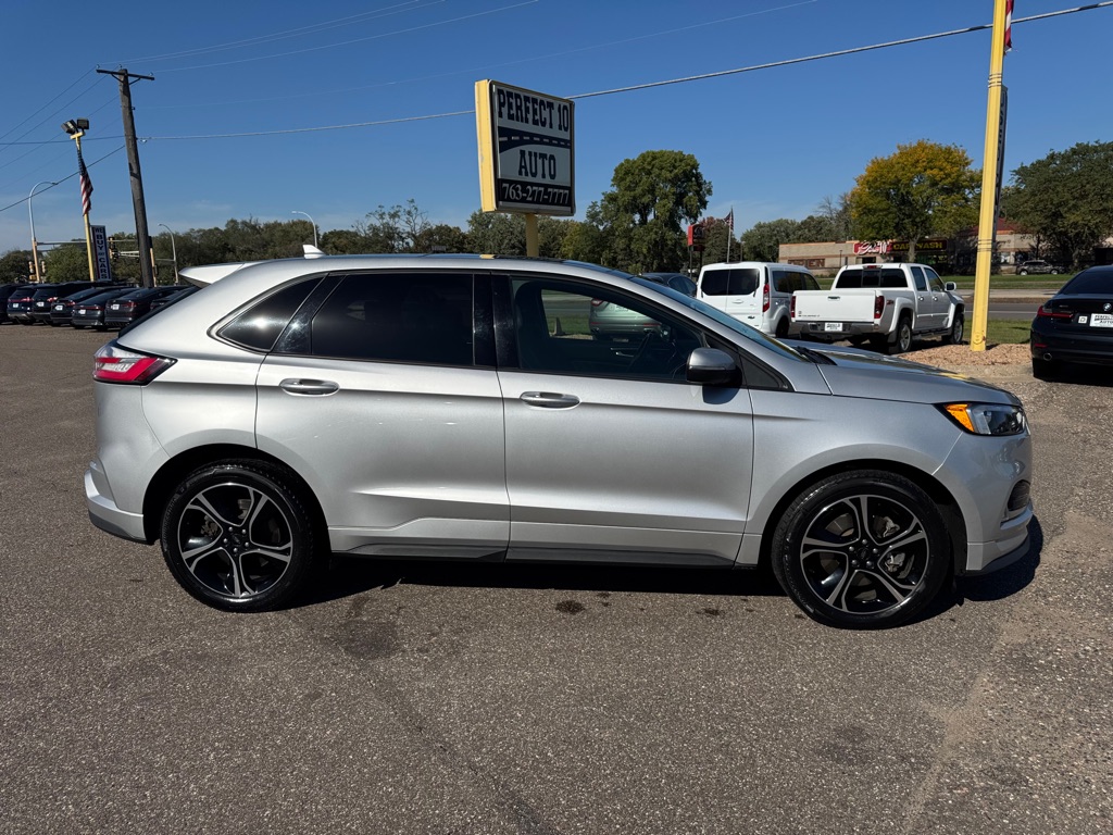 Photo 3 of this FORD EDGE
