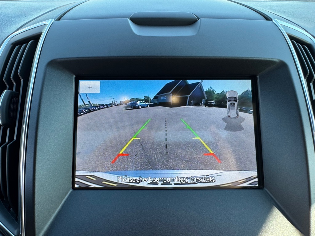 Photo 48 of this FORD EDGE