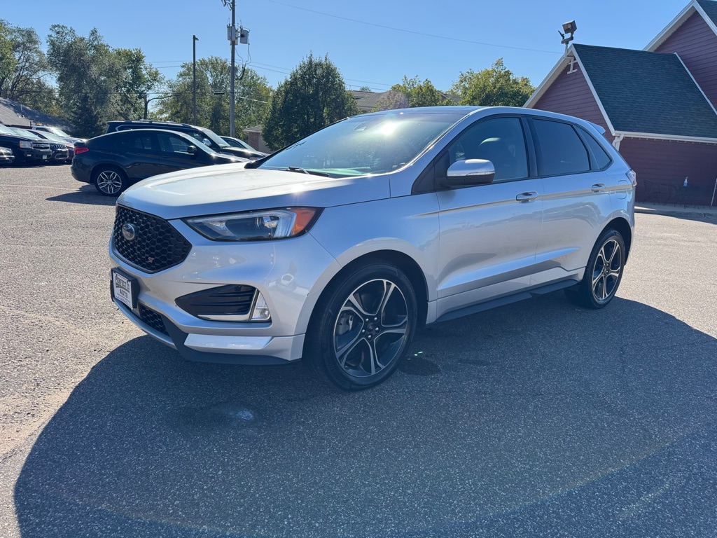 Photo 10 of this FORD EDGE