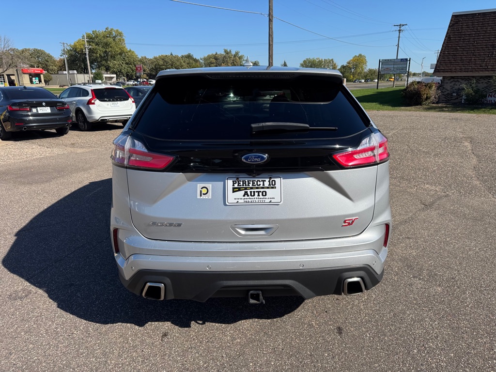 Photo 6 of this FORD EDGE