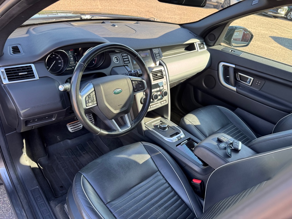 Photo 15 of this LAND ROVER DISCOVERY SPORT