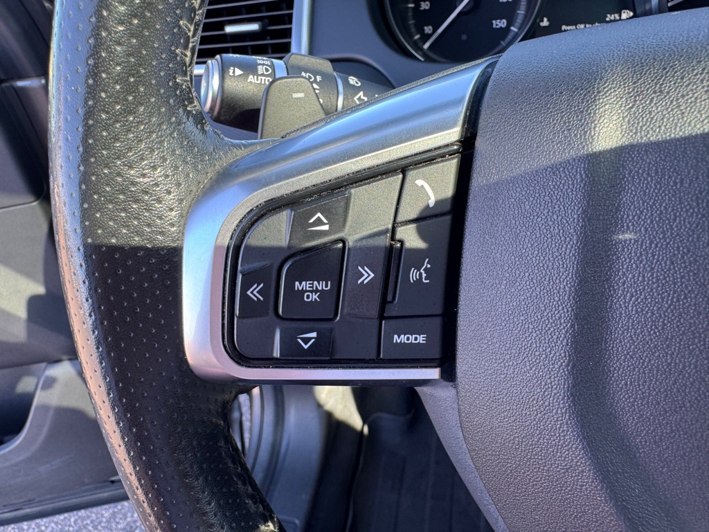 Photo 48 of this LAND ROVER DISCOVERY SPORT