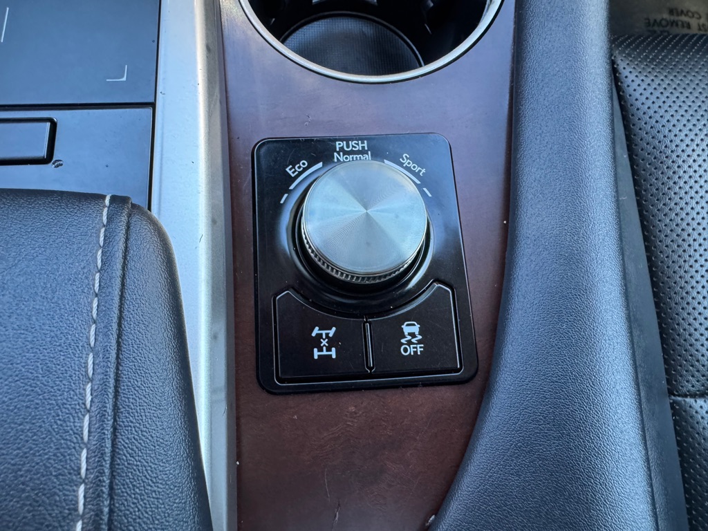 Photo 36 of this LEXUS RX 350