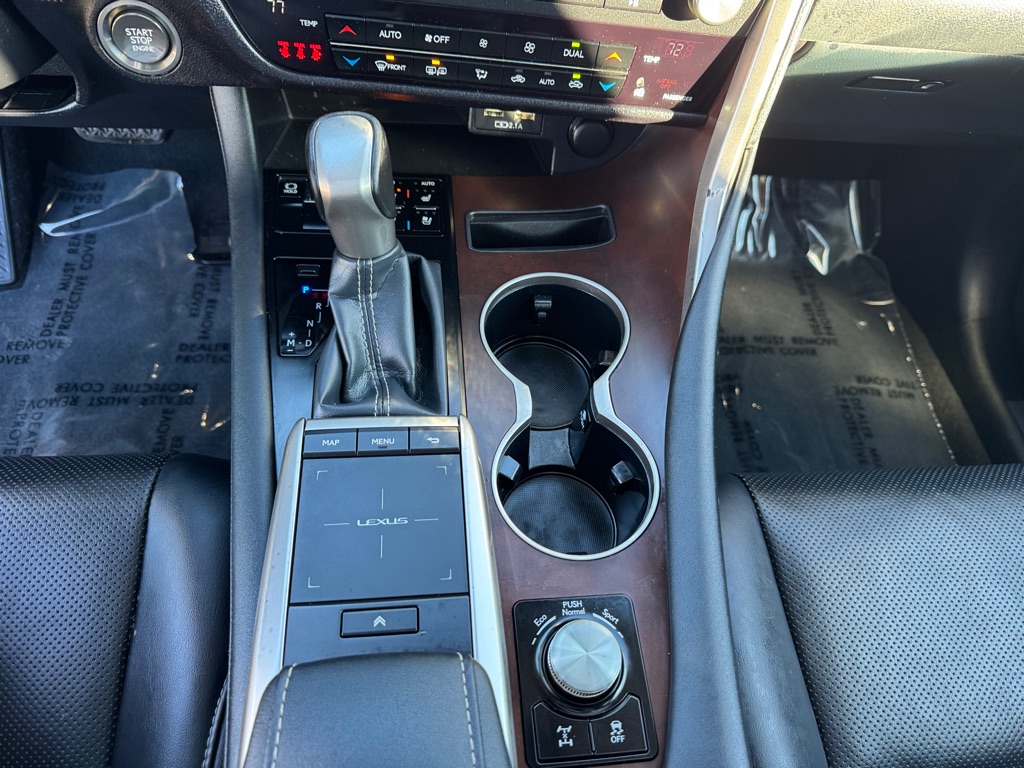 Photo 35 of this LEXUS RX 350