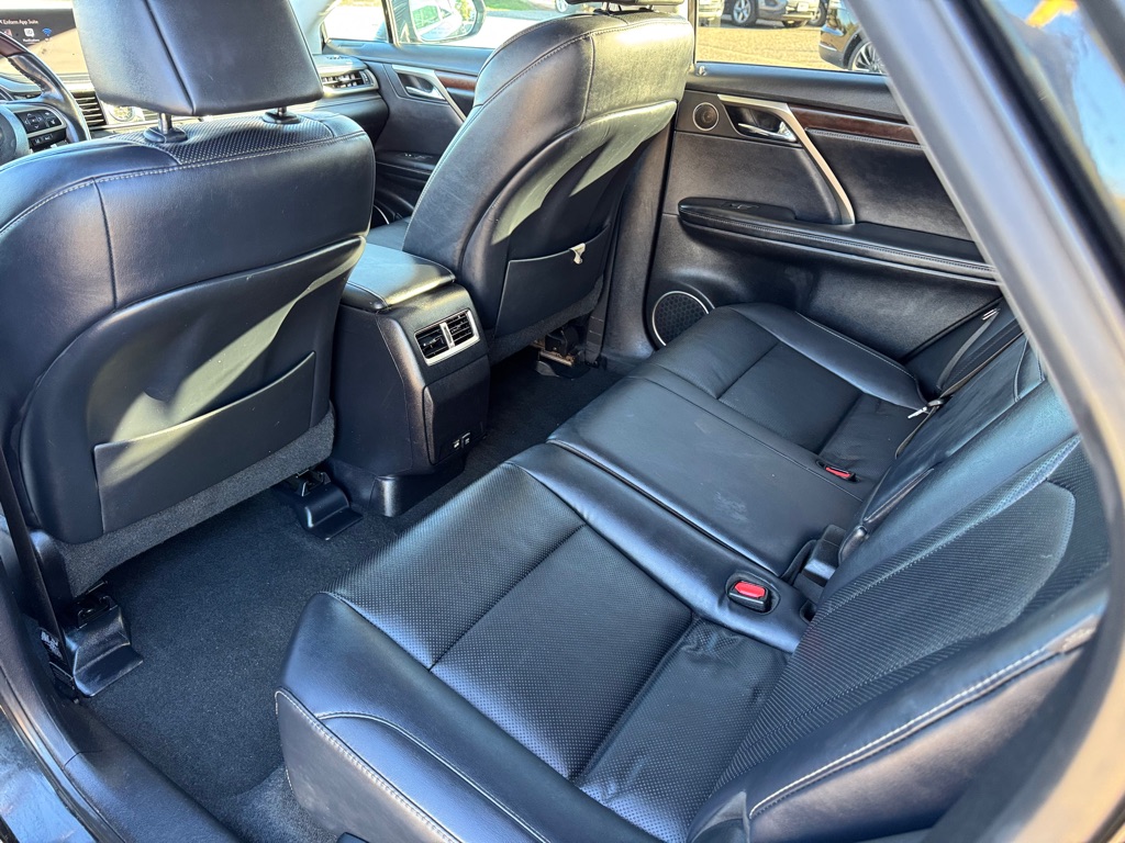Photo 18 of this LEXUS RX 350