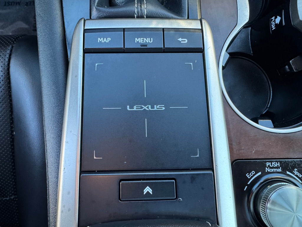 Photo 37 of this LEXUS RX 350