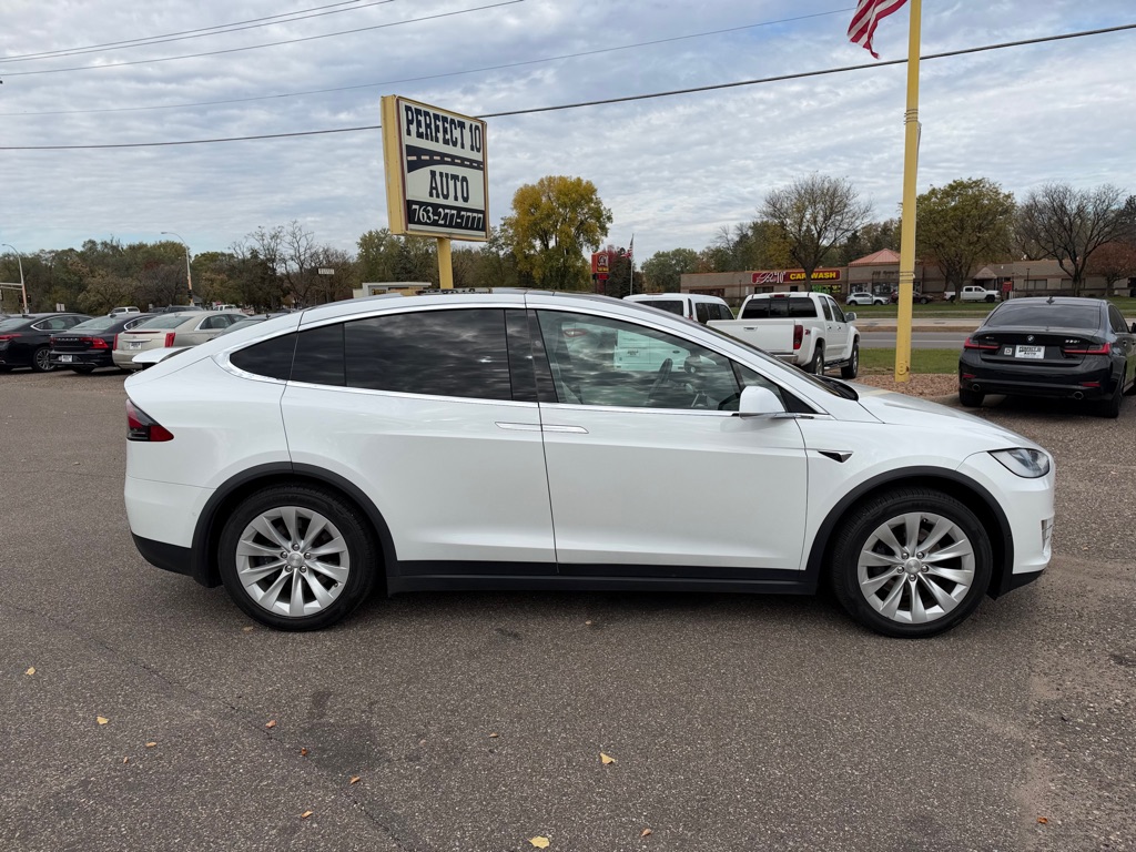 Photo 3 of this TESLA MODEL X