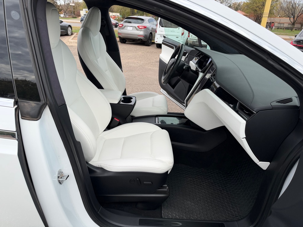 Photo 26 of this TESLA MODEL X
