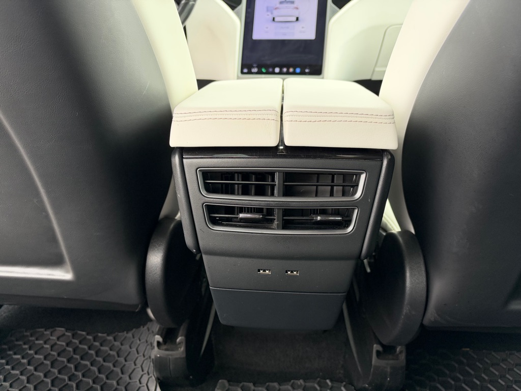 Photo 30 of this TESLA MODEL X