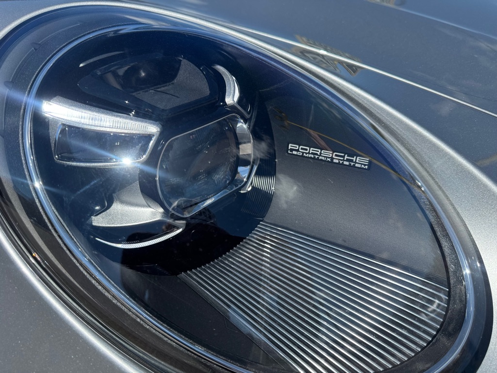 Photo 46 of this PORSCHE 911