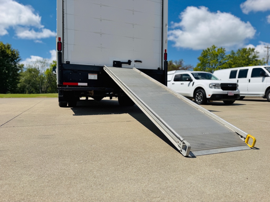 2021 Gmc Savana 3500 16ft Box Truck