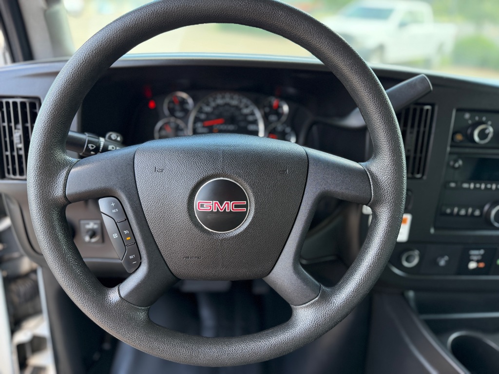 2021 Gmc Savana 3500 16ft Box Truck