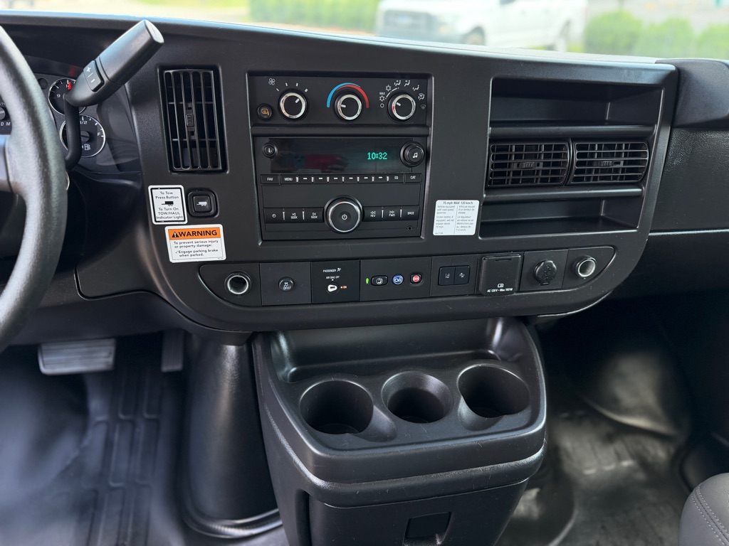 2021 Gmc Savana 3500 16ft Box Truck