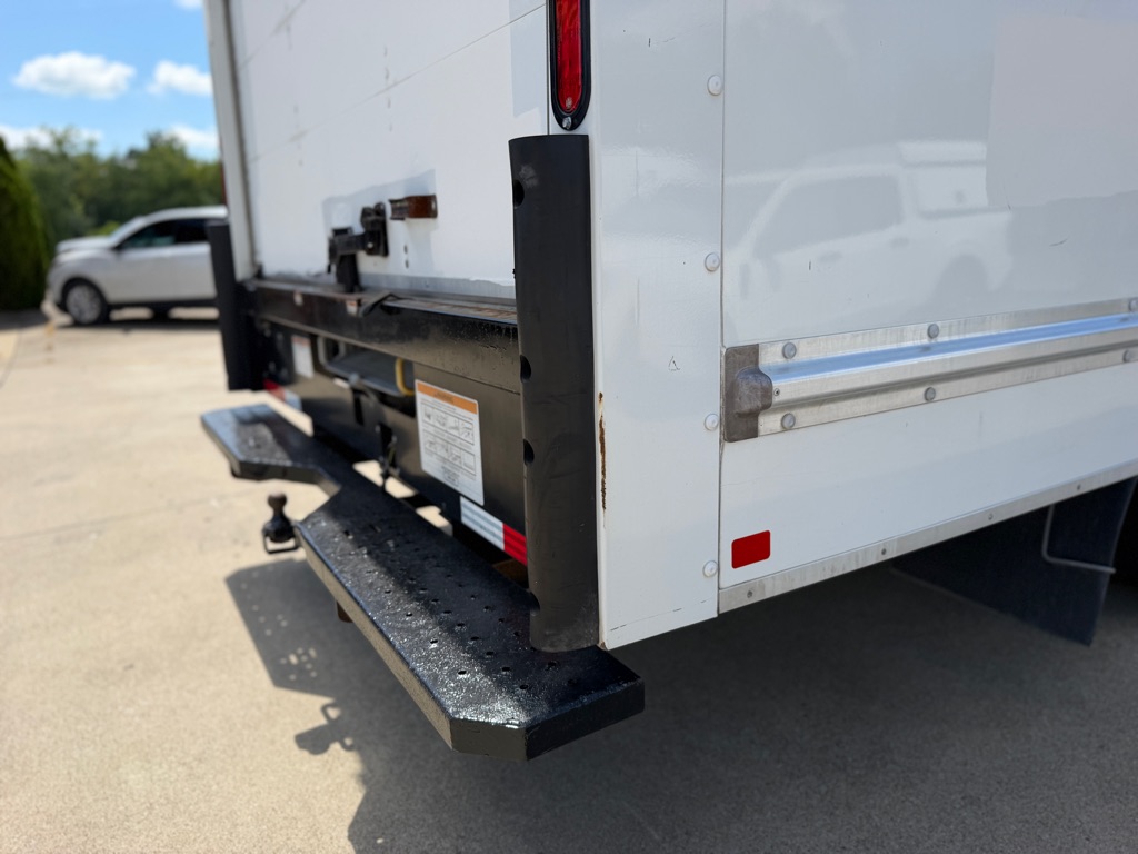 2021 Gmc Savana 3500 16ft Box Truck