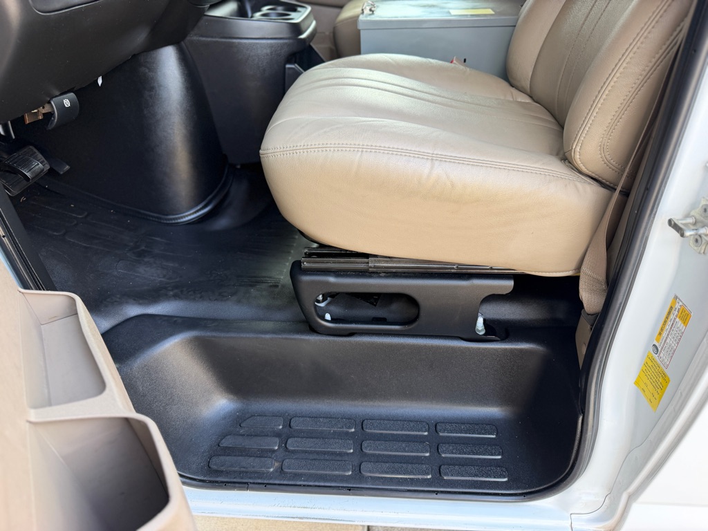 2023 Chevrolet Express 2500 Cargo Work Van