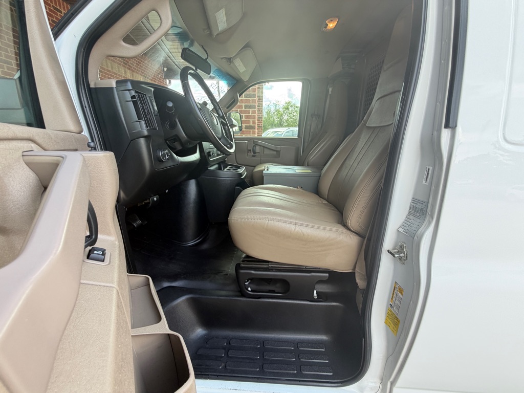 2023 Chevrolet Express 2500 Cargo Work Van