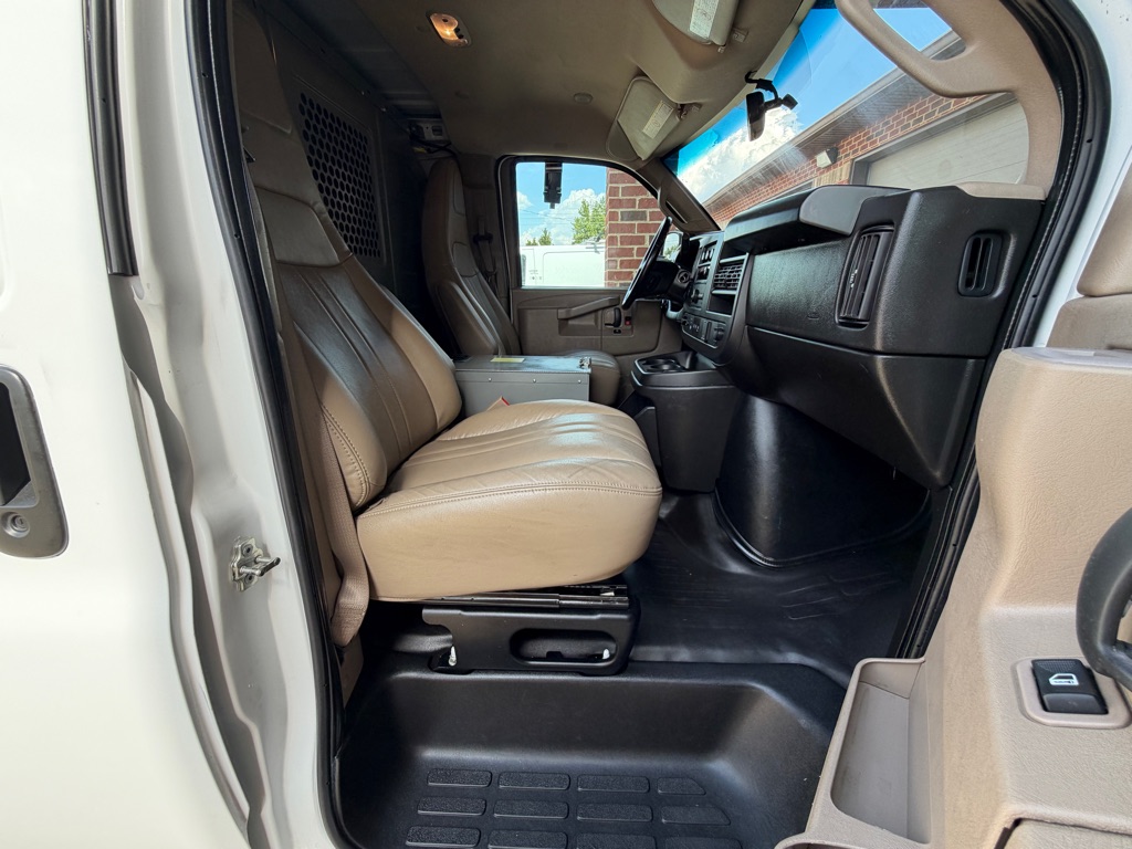 2023 Chevrolet Express 2500 Cargo Work Van
