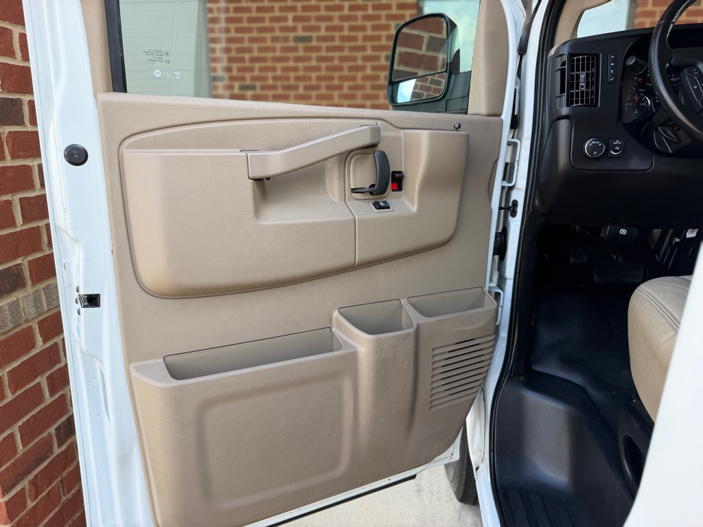 2023 Chevrolet Express 2500 Cargo Work Van
