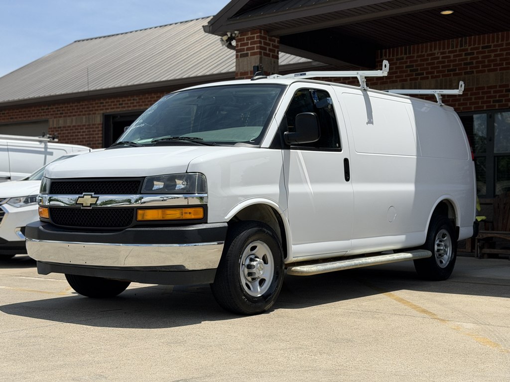 2024 Chevrolet Express Cargo Work Van - Photo 6