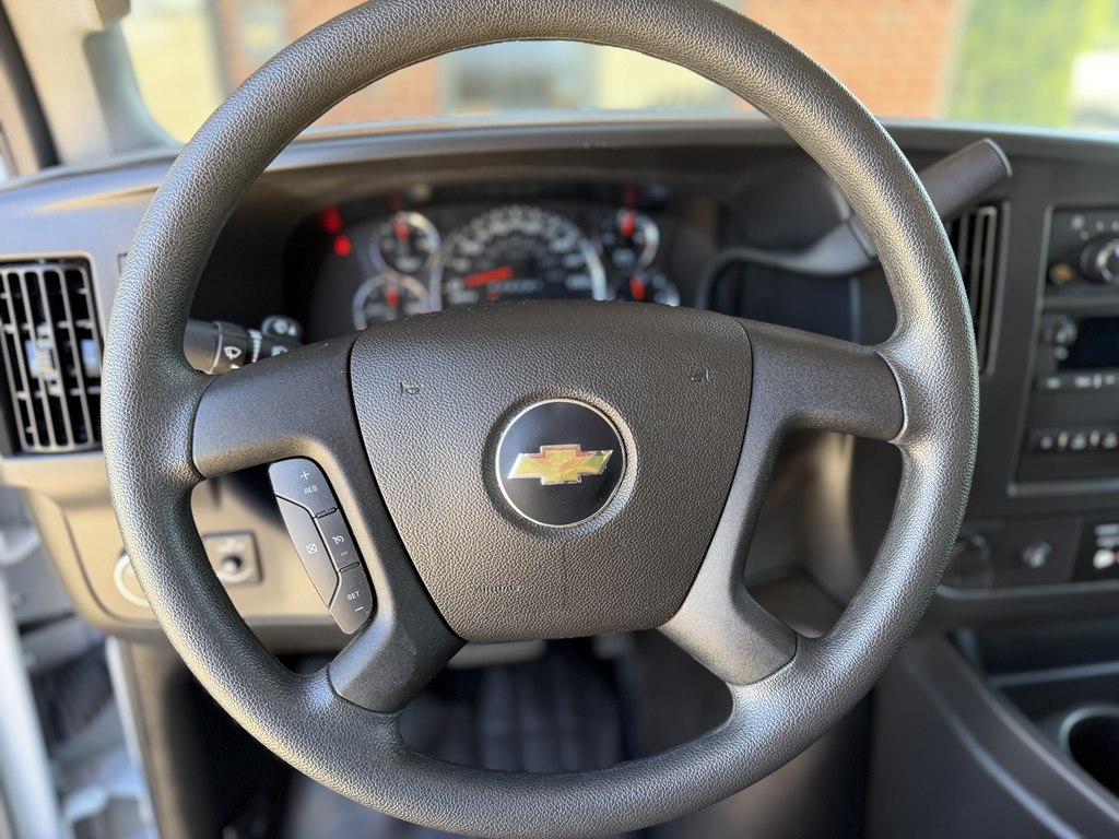 2025 Chevrolet Express 2500 Cargo Work Van