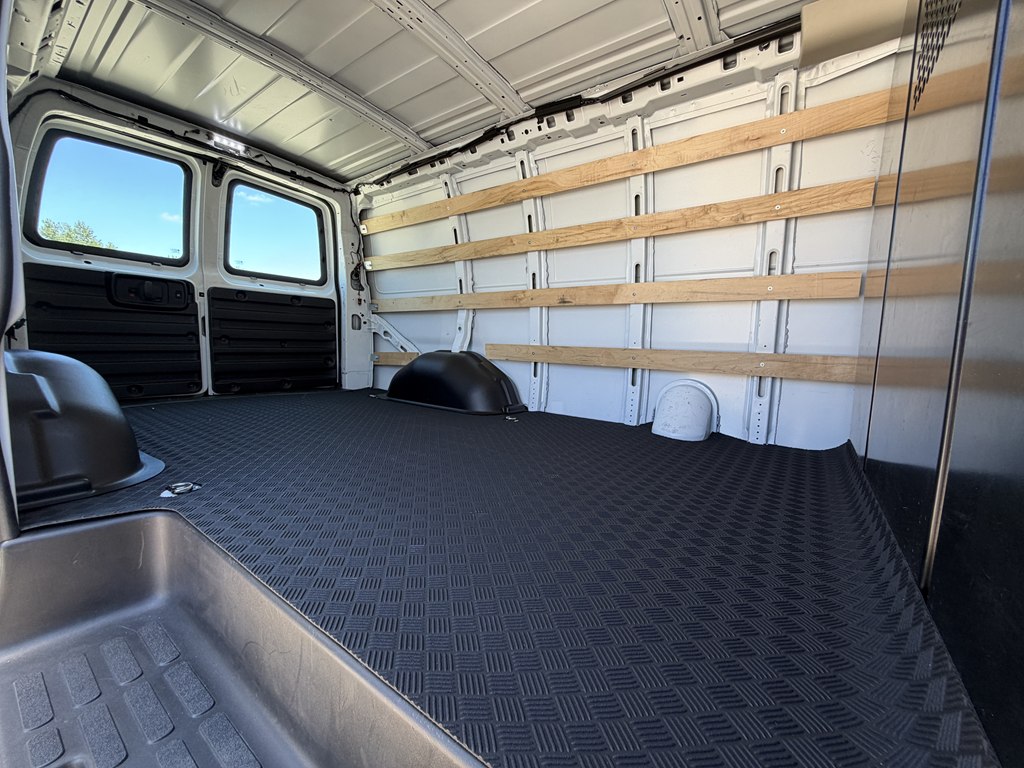 2025 Chevrolet Express 2500 Cargo Work Van