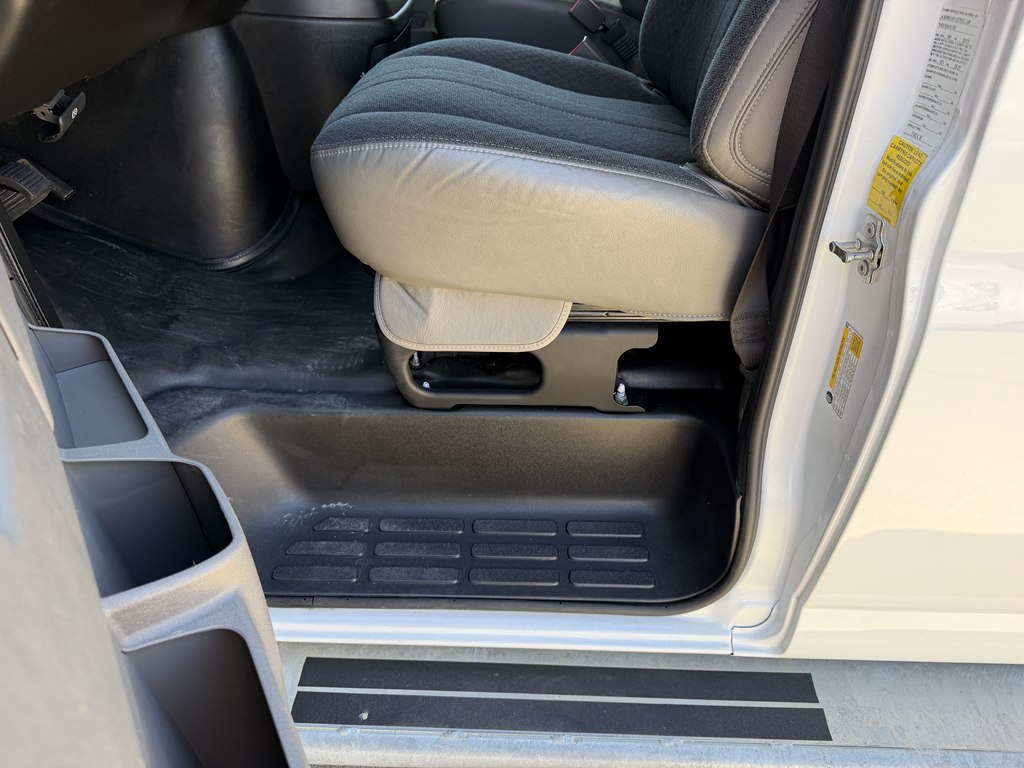 2025 Chevrolet Express 2500 Cargo Work Van