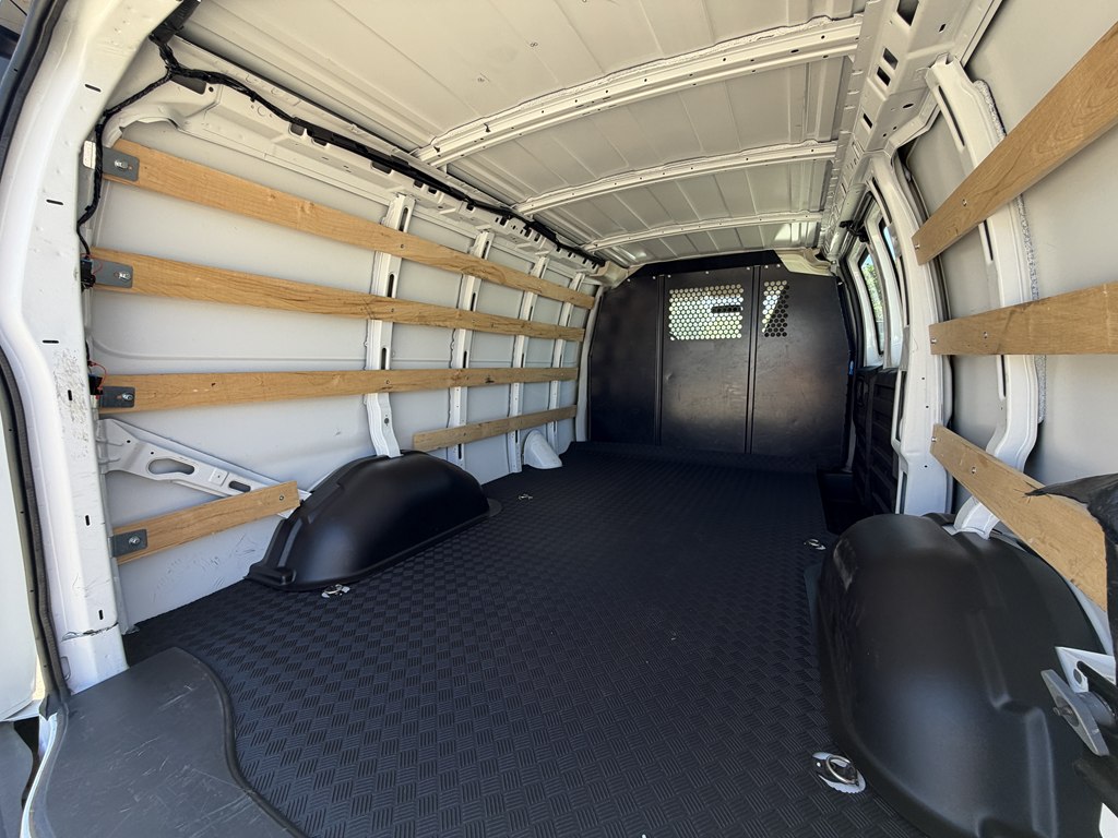 2025 Chevrolet Express 2500 Cargo Work Van
