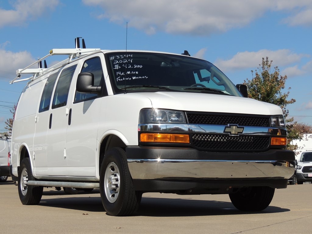 2024 Chevrolet Express Cargo Work Van's photo