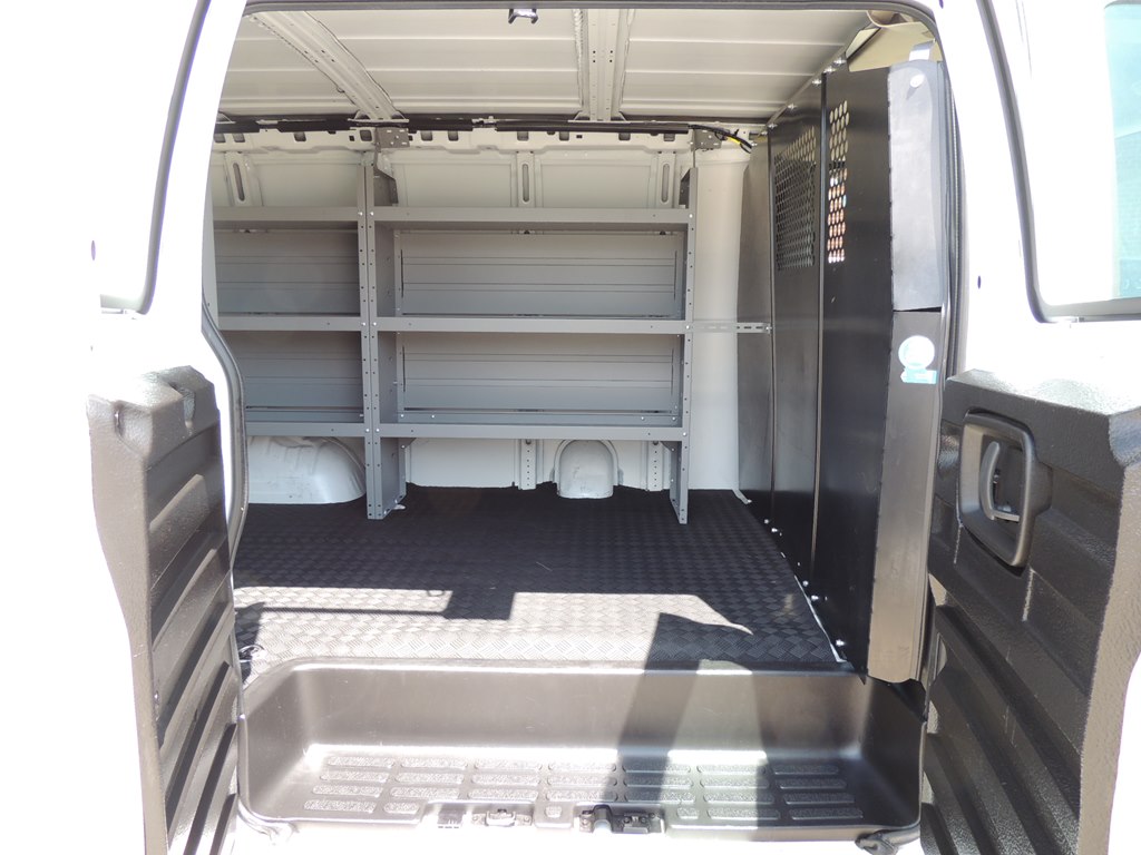 2024 GMC Savana Cargo Work Van - Photo 9