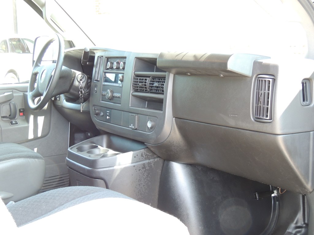 2024 GMC Savana Cargo Work Van - Photo 14