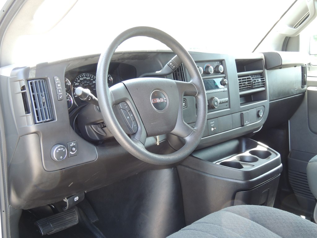 2024 GMC Savana Cargo Work Van - Photo 16