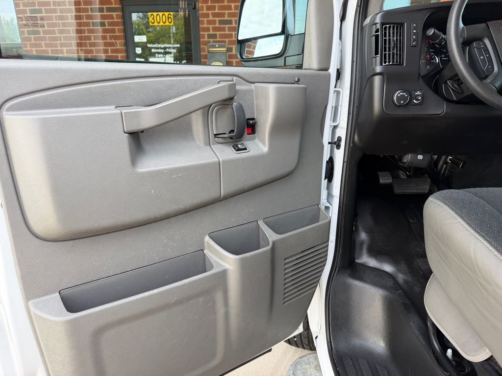 2025 Chevrolet Express 2500 Cargo Work Van