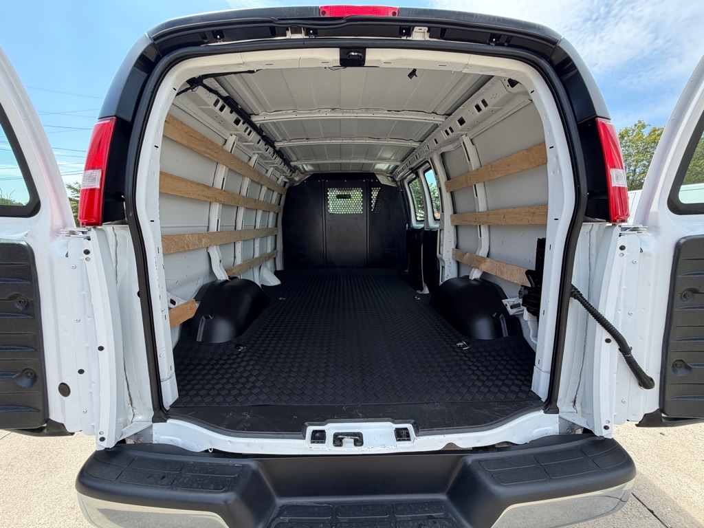 2025 Chevrolet Express 2500 Cargo Work Van