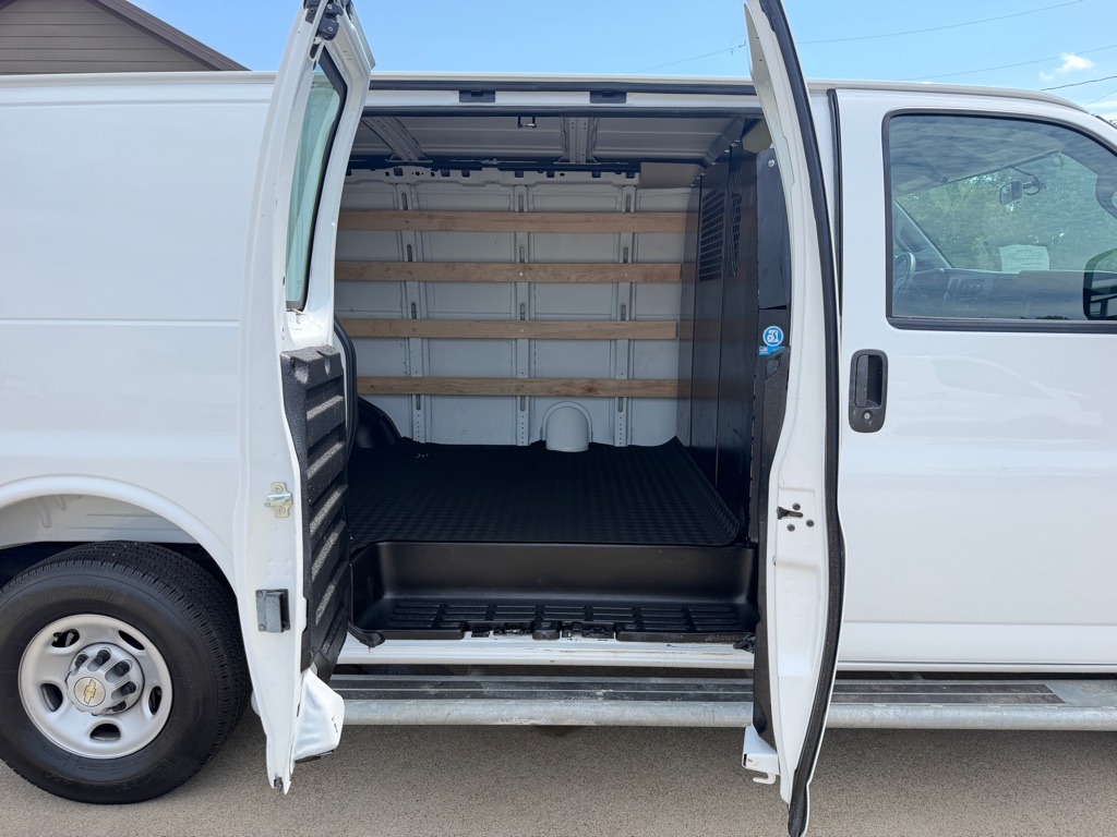 2025 Chevrolet Express 2500 Cargo Work Van