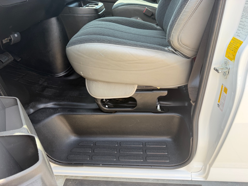 2025 Chevrolet Express 2500 Cargo Work Van