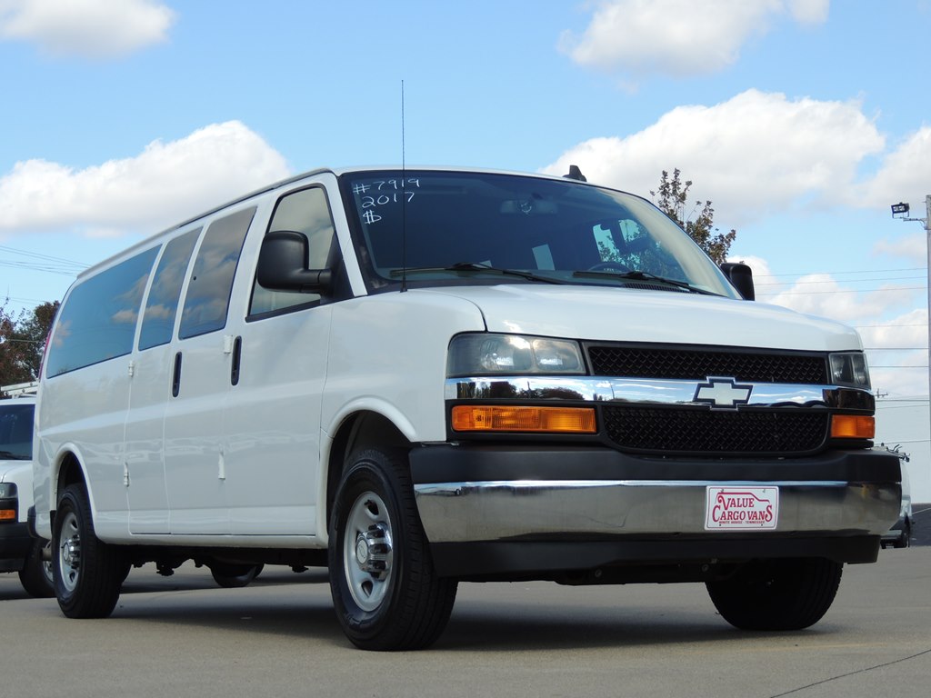 2017 Chevrolet Express Passenger LS