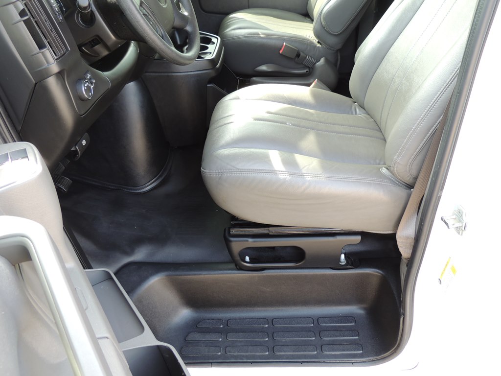 2018 CHEVROLET EXPRESS 2500