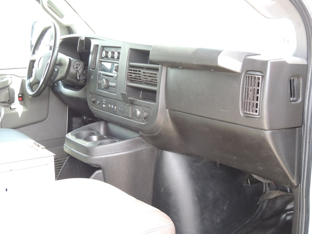 2019 Chevrolet Express Cargo Work Van - Photo 14