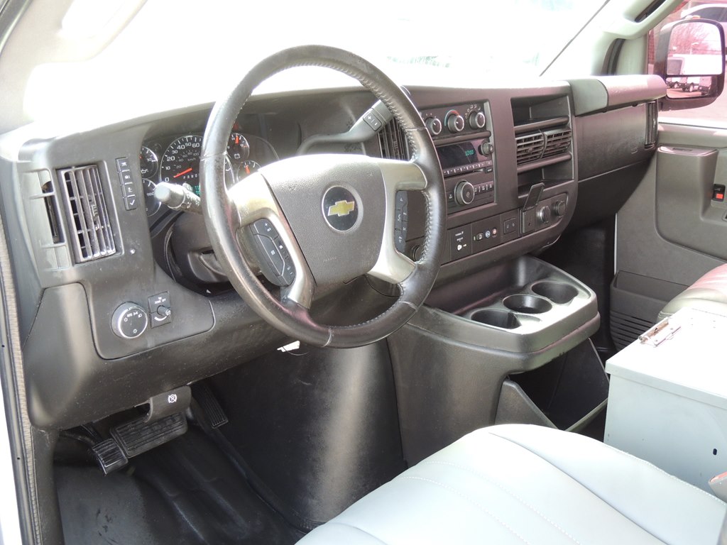 2019 Chevrolet Express Cargo Work Van - Photo 17