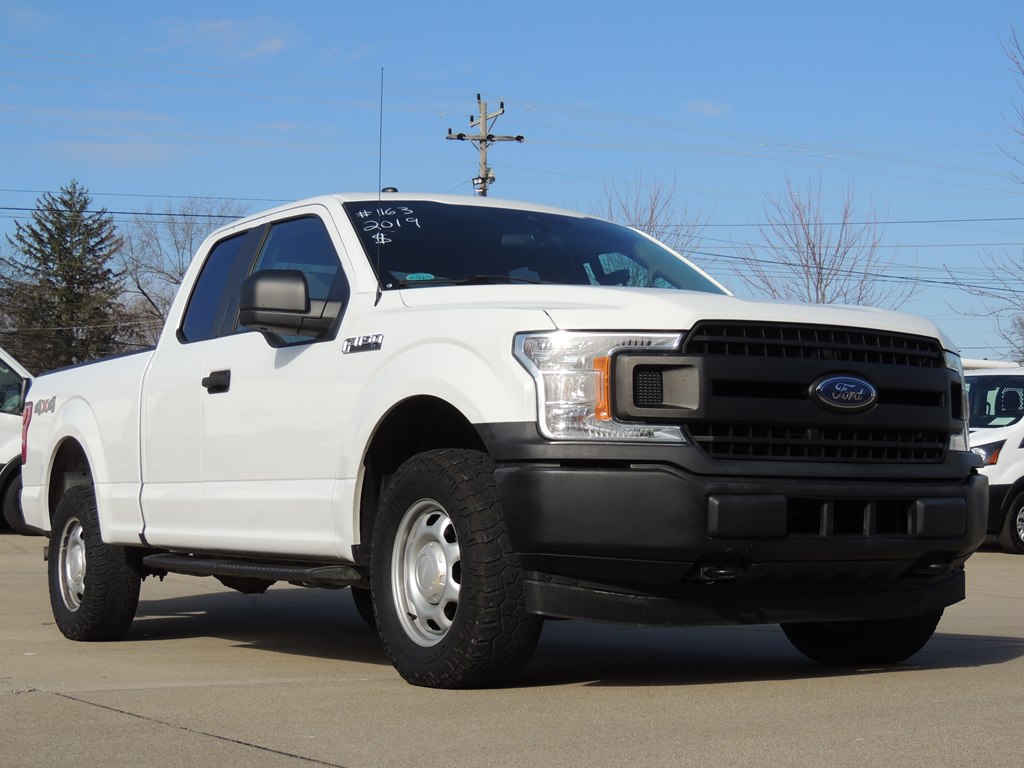 2019 Ford F-150 XL's photo
