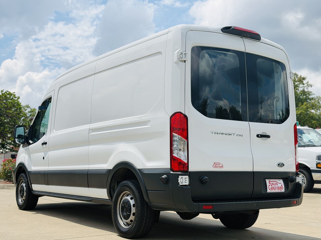 2018 Ford Transit Van Base - Photo 4