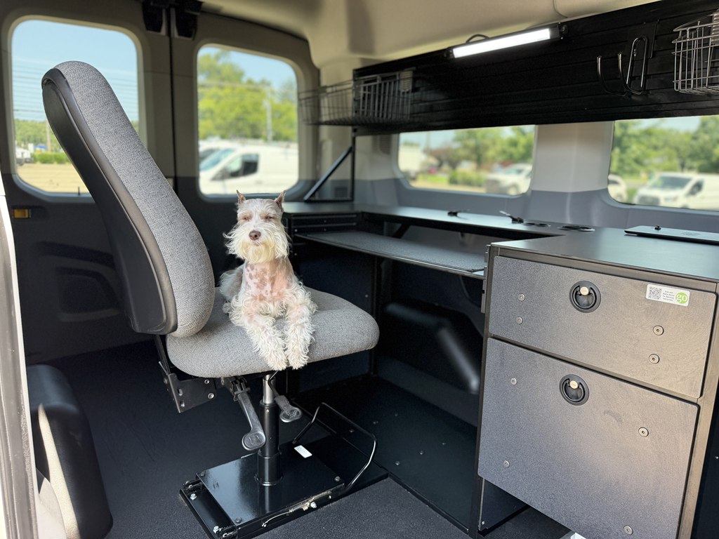 CARGO VAN-FORD-TRANSIT T-150