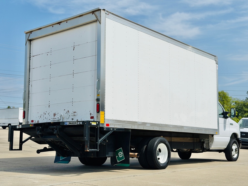 2024 Ford Econoline E-450 Super Duty 16ft Box Truck
