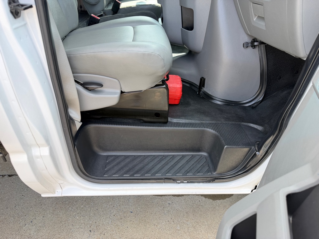 2024 Ford Econoline E-450 Super Duty 16ft Box Truck