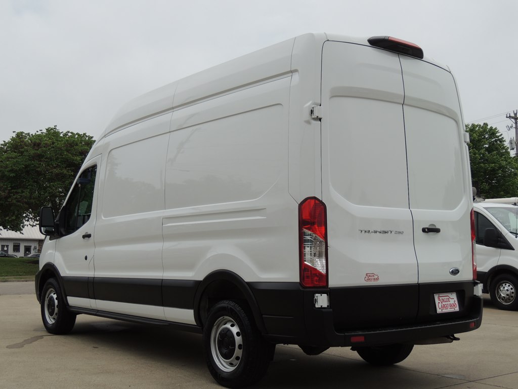 2022 FORD TRANSIT T-250